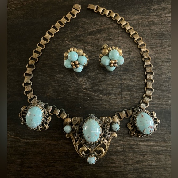 Vintage 1940’s Karu Fifth Ave singed Brass Bookchain Necklace and Earrings set